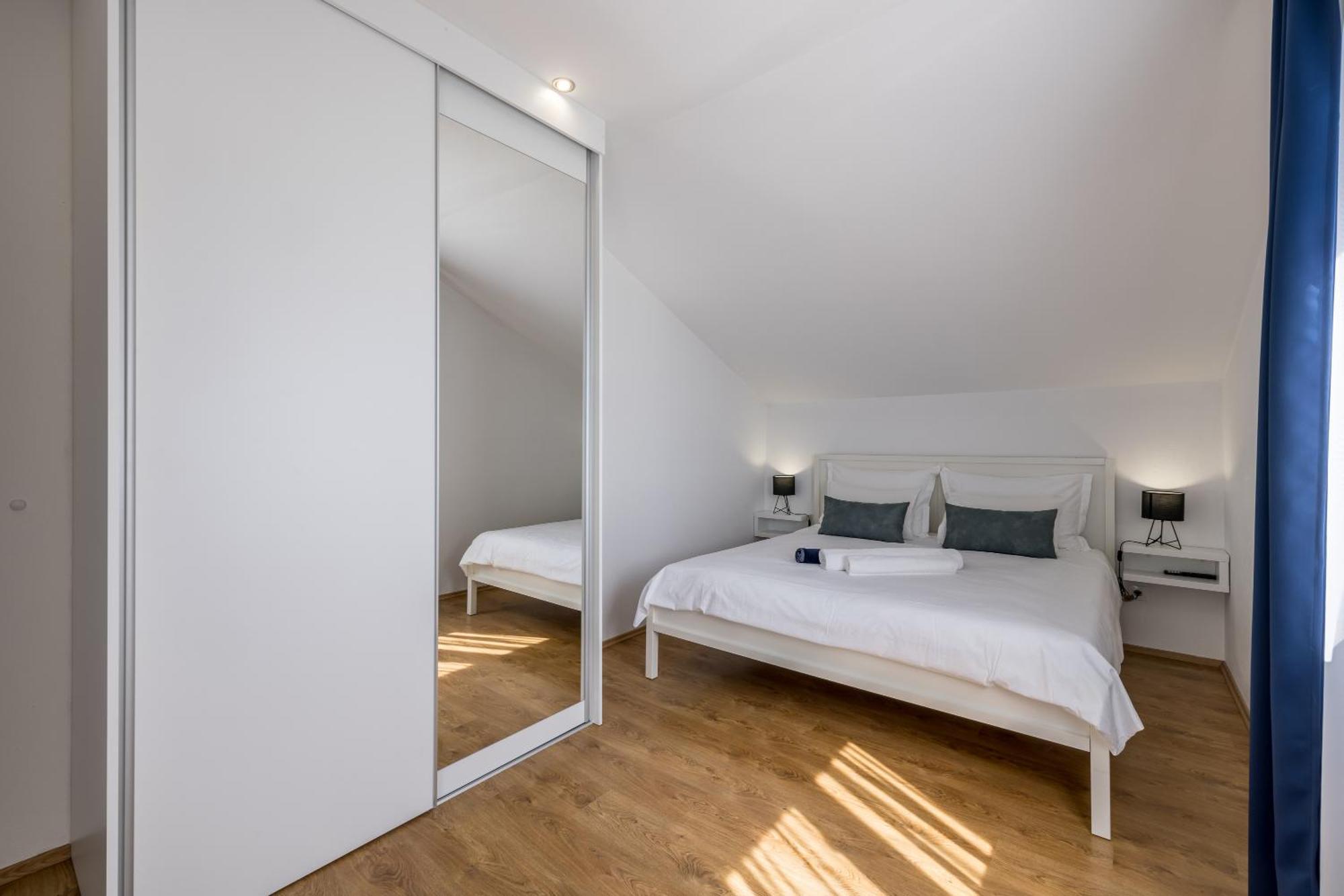 Sun Castle Holiday House Babic Kaštel Stari Zewnętrze zdjęcie