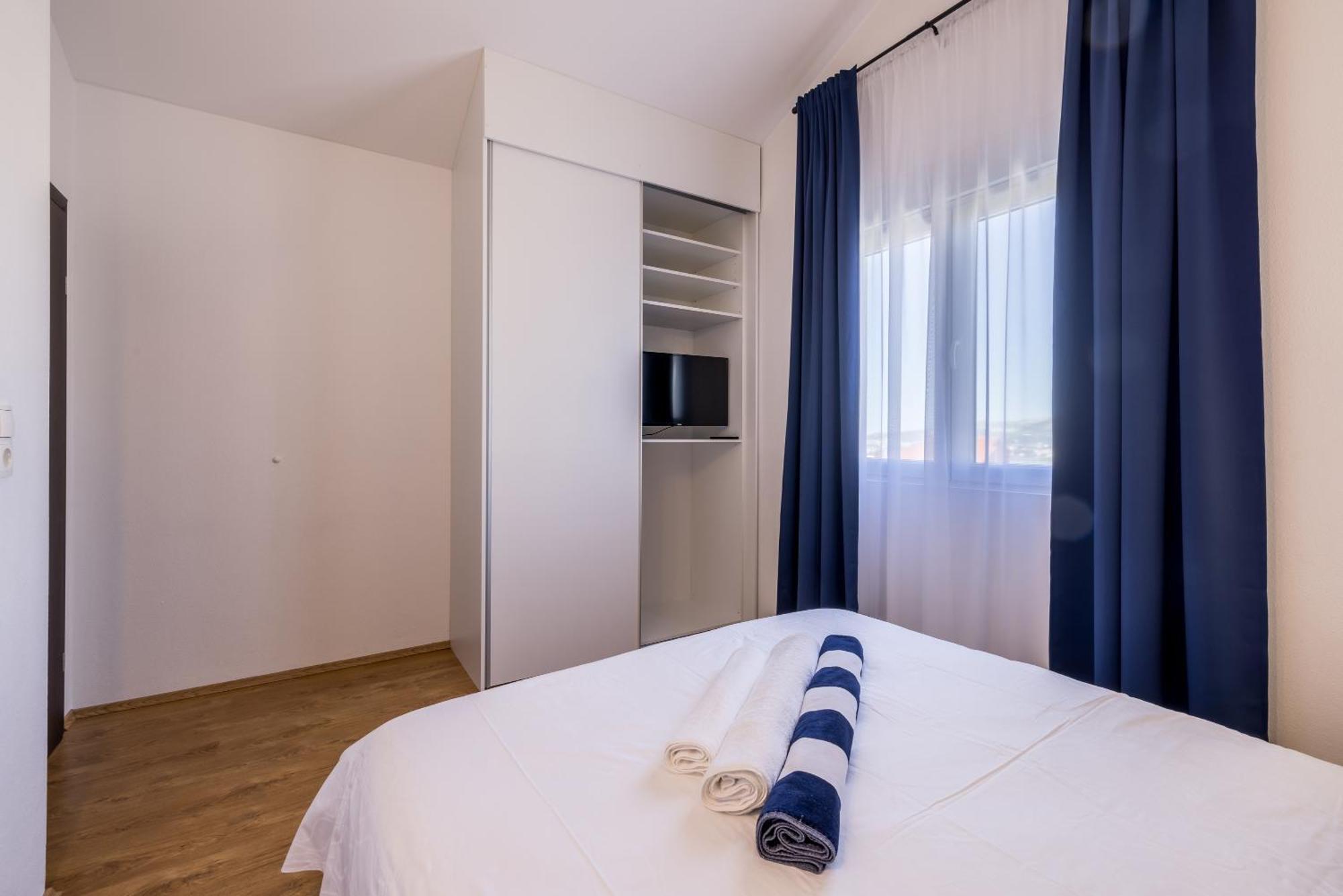 Sun Castle Holiday House Babic Kaštel Stari Zewnętrze zdjęcie