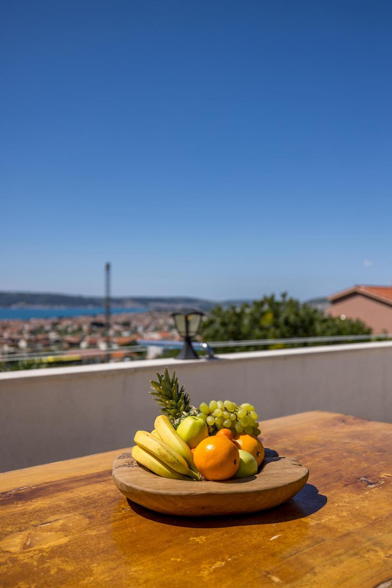 Sun Castle Holiday House Babic Kaštel Stari Zewnętrze zdjęcie