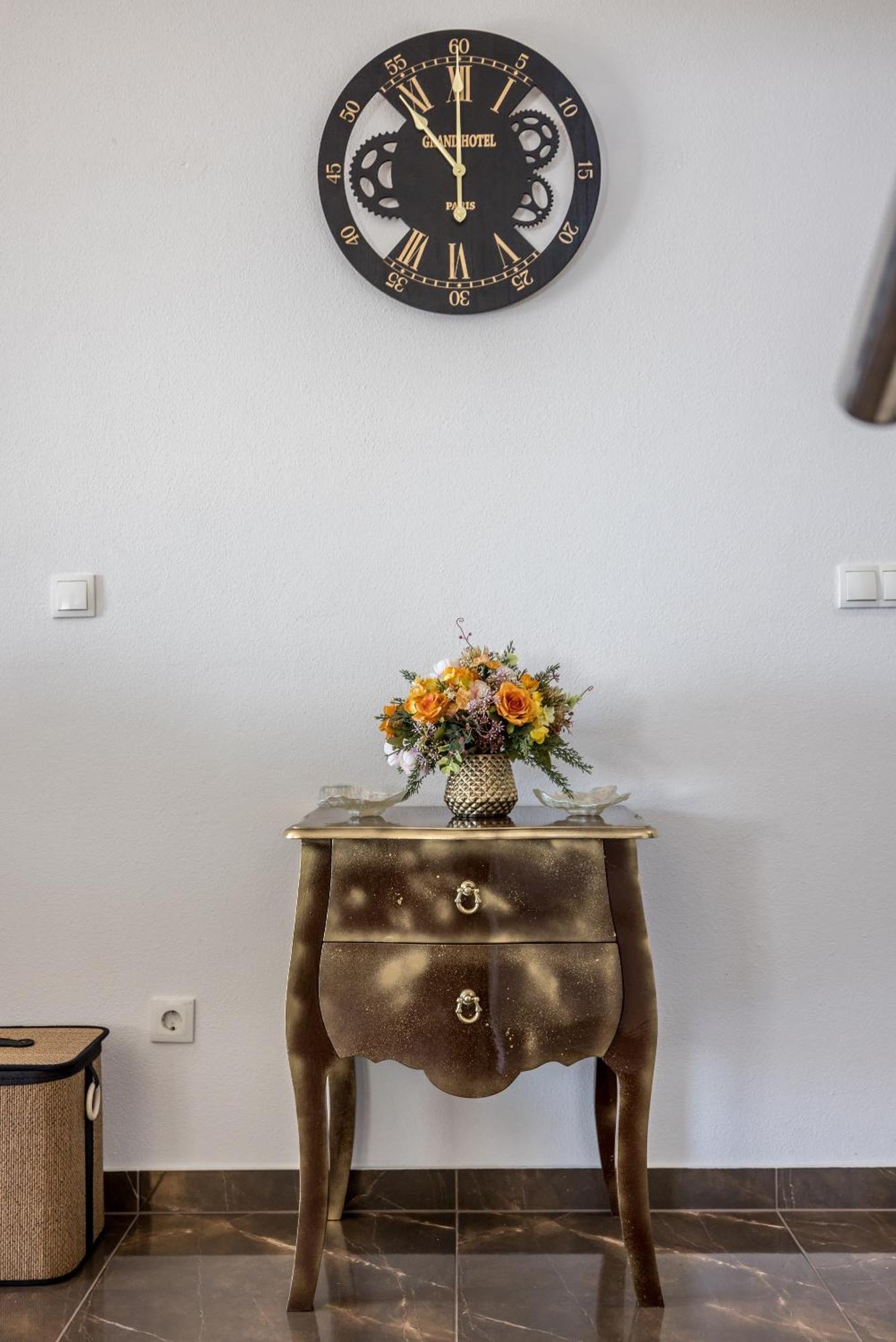 Sun Castle Holiday House Babic Kaštel Stari Zewnętrze zdjęcie