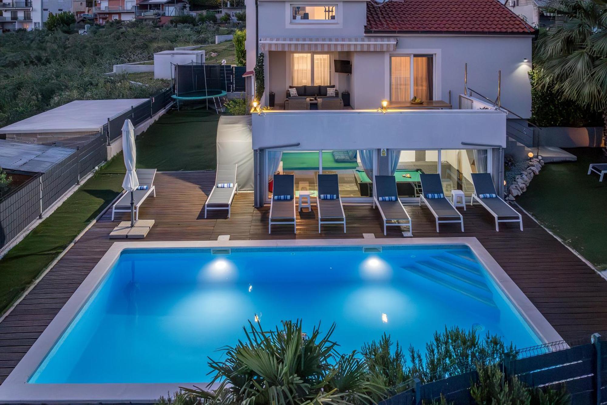 Sun Castle Holiday House Babic Kaštel Stari Zewnętrze zdjęcie