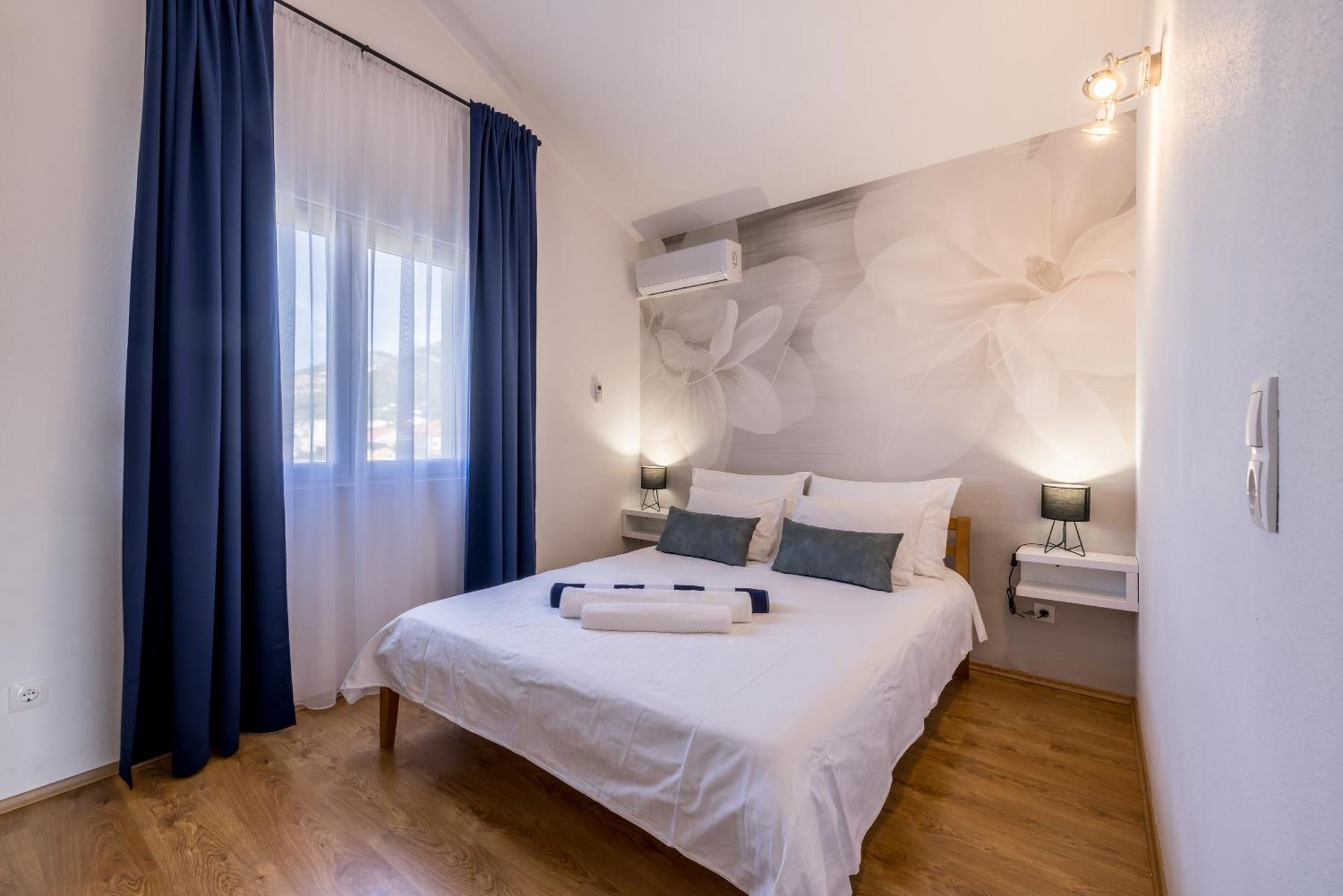 Sun Castle Holiday House Babic Kaštel Stari Zewnętrze zdjęcie