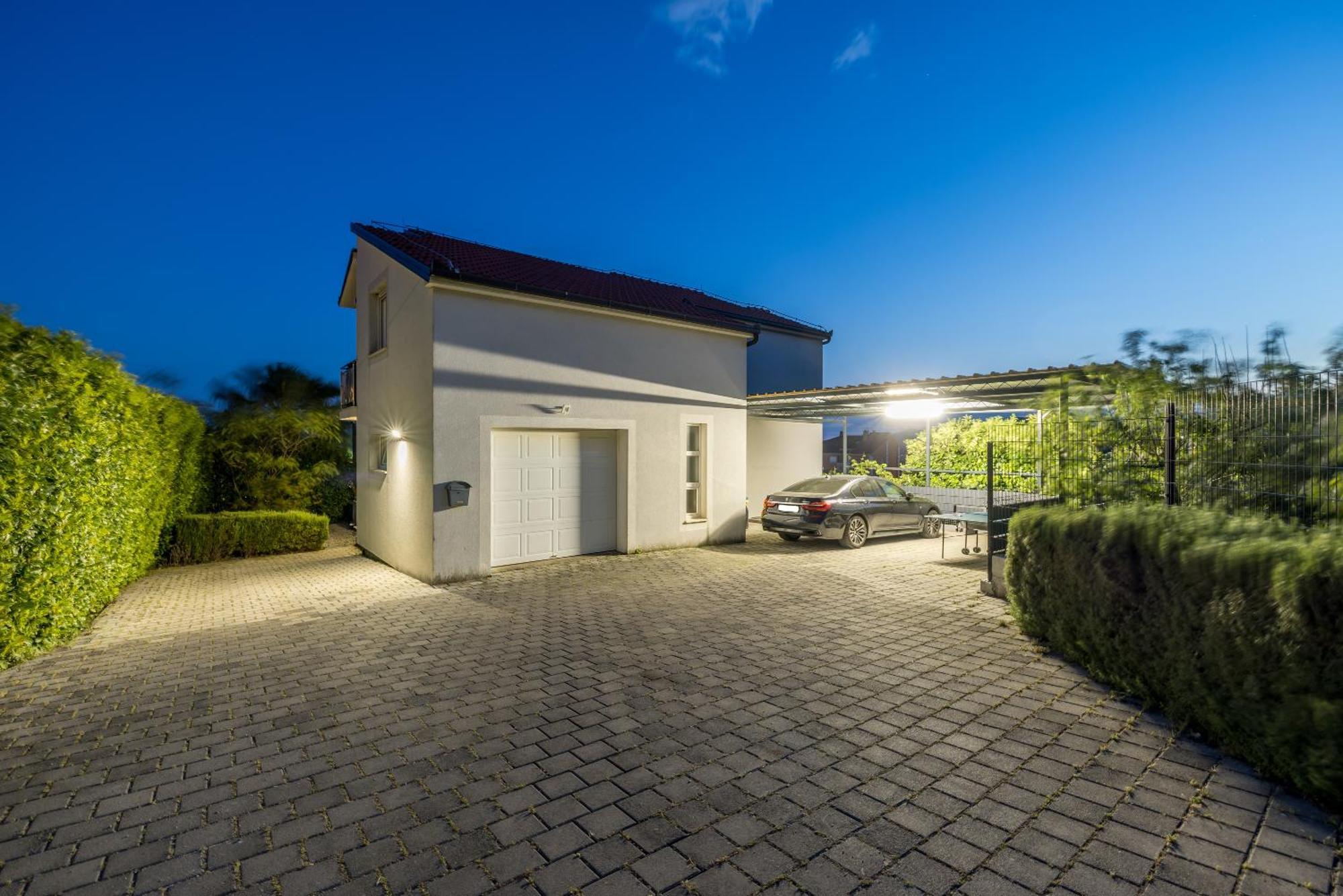 Sun Castle Holiday House Babic Kaštel Stari Zewnętrze zdjęcie