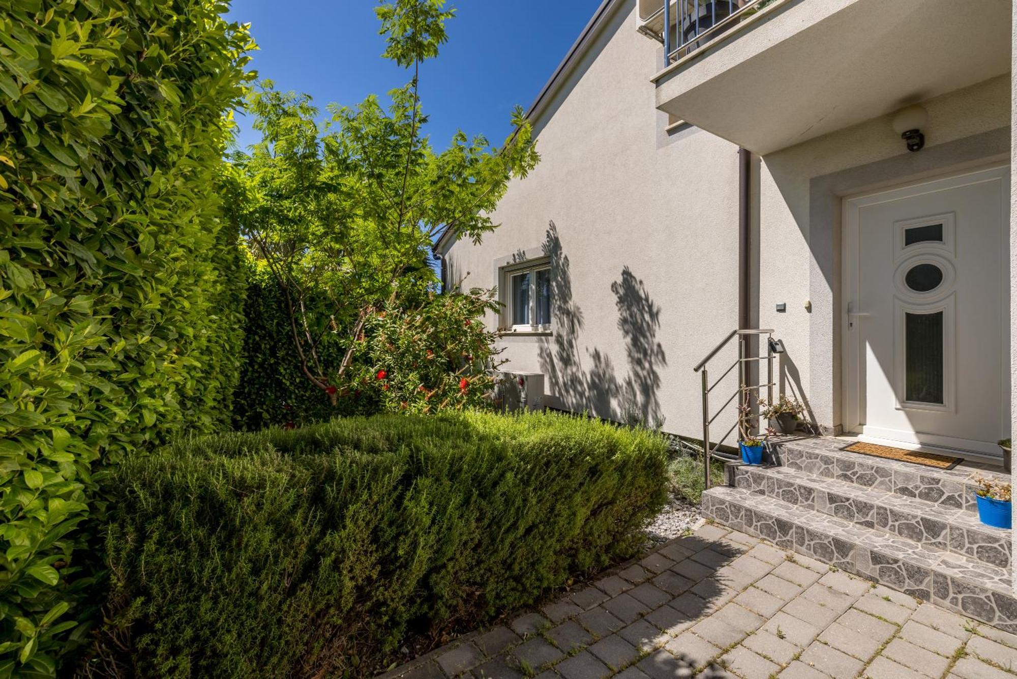 Sun Castle Holiday House Babic Kaštel Stari Zewnętrze zdjęcie